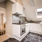 Newly Renovated Leilighet