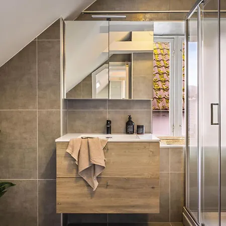 Newly Renovated Apartment